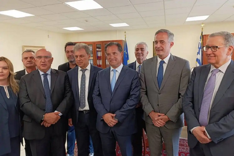 Σύσκεψη στην Περιφέρεια Δυτικής Μακεδονίας με τον Υπουργό Υγείας Άδωνι Γεωργιάδη