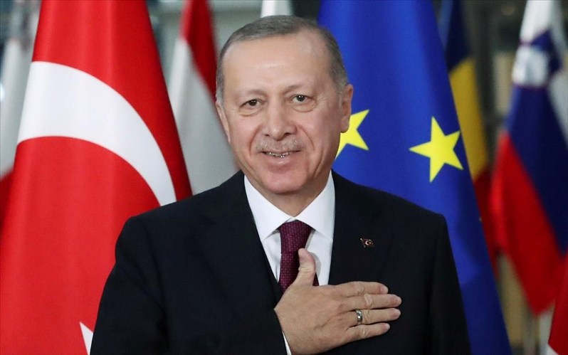 Ρετζέπ Ταγίπ Ερντογάν: «Σας ευχαριστώ, κ. Πρωθυπουργέ. Εκφράζω τα συλλυπητήριά μου στην Ελλάδα εκ μέρους μου και εκ μέρους του τουρκικού λαού»