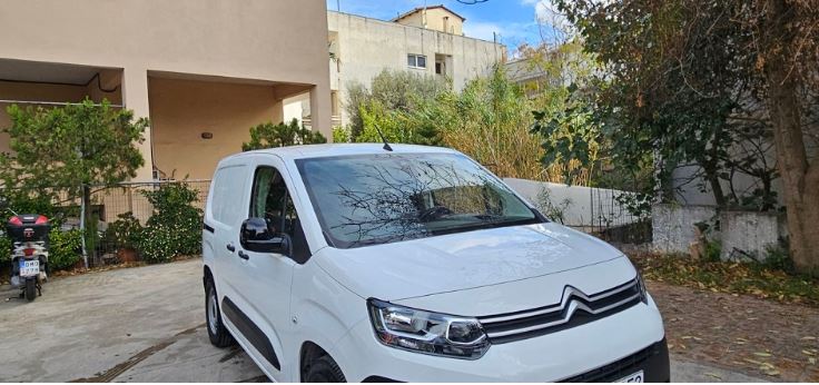 Νέο υπερσύγχρονο όχημα για τα αδέσποτα ζώα στον Δήμο Ελληνικού-Αργυρούπολης